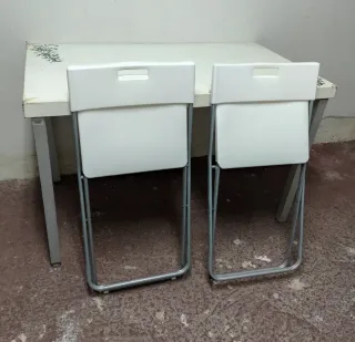 MESA ESTUDIO 100 % MADERA + ALUMINIO Y EN PERFECTO