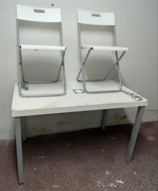 MESA ESTUDIO 100 % MADERA + ALUMINIO Y EN PERFECTO