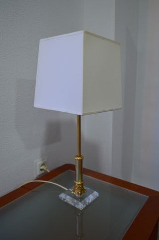 Juego de 2 lámparas de mesa doradas y transparente