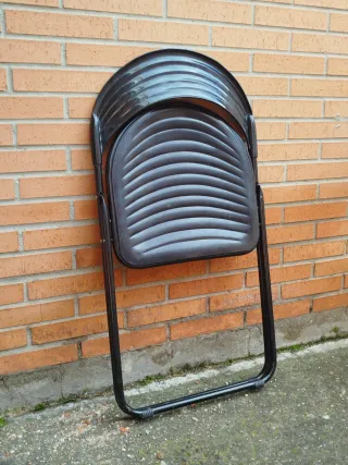 Sillas plegables negras plástico y metal