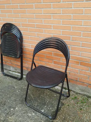 Sillas plegables negras plástico y metal