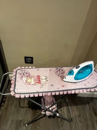Tabla de planchar de juguete rosa, maraca Decuevas