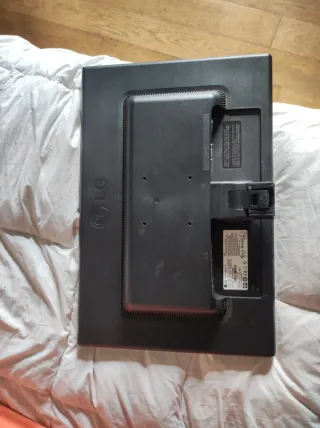 Monitor LG Flatron 22 Pantalla Plana