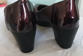 Zapatos mujer burdeos