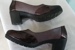 Zapatos mujer burdeos