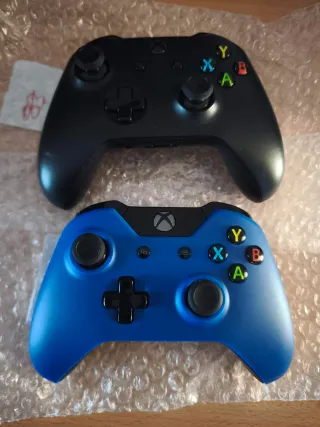 Mandos Xbox Negro y Azul
