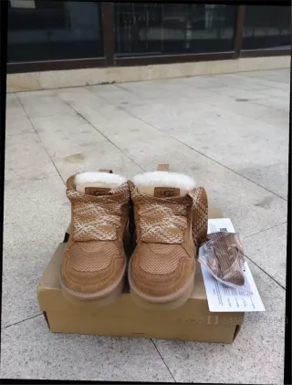 UGG Lowmel Chestnut/Dune Botas