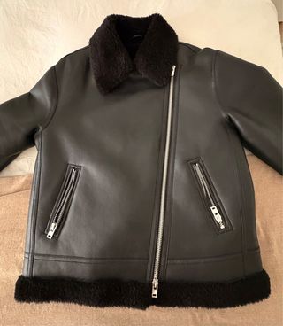 Cazadora Mango doble faz negra