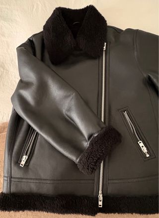 Cazadora Mango doble faz negra