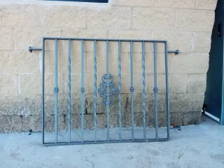 Lote 5 rejas de hierro para ventana