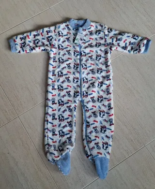 Pijama felpa 18 meses con etiqueta