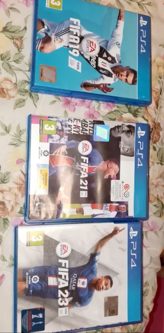 Lote 3 Juegos FIFA PS4: 19, 21, 23