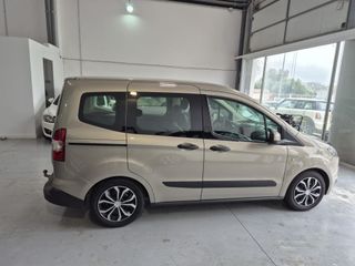 Ford Tourneo Courier 2015