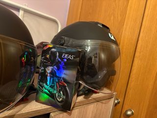 Lote 2 cascos moto + intercomunicador