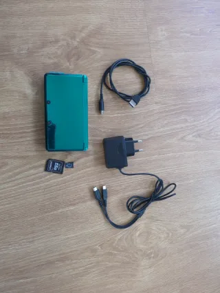 Nintendo 3DS Verde safiro