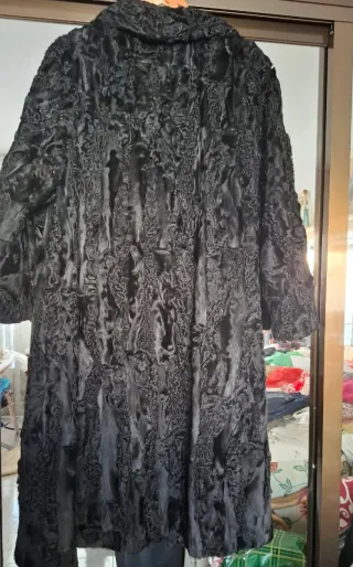 Abrigo largo de piel de astracán mujer