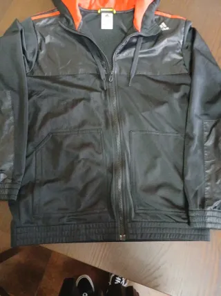 Chaqueta Adidas Negra y Naranja Talla M