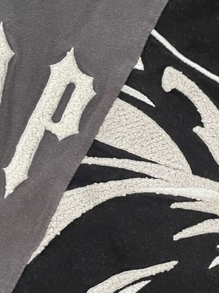 Camiseta Trapstar Negra y Gris