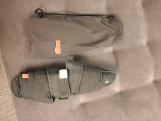 Mochila portabebés gris