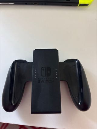 Nintendo Switch Azul y Amarillo