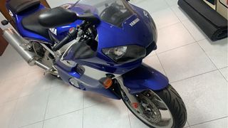 Yamaha R6 Azul