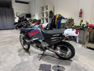 Honda Africa Twin 750