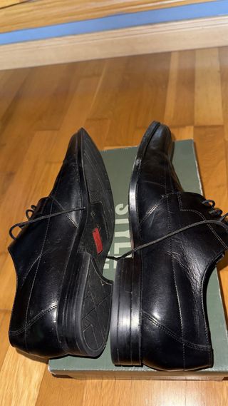 Zapatos de piel de cabra negros talla 42