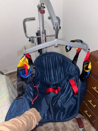 Grúa eléctrica para personas con movilidad reducid