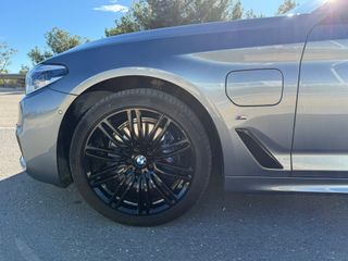 BMW 530e performance M