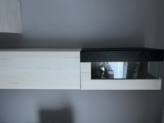 Estantería de comedor moderna