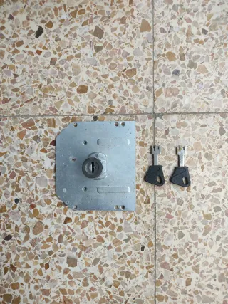 Cerradura Mottura con 2 llaves