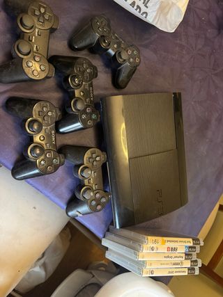 Consola PS3 + 4 Mandos + Juegos algun mando no va