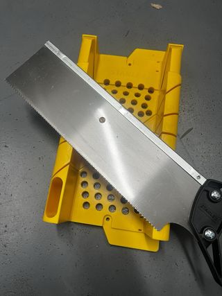 Sierra Stanley + Caja Ingletes