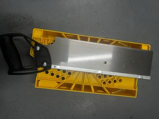 Sierra Stanley + Caja Ingletes