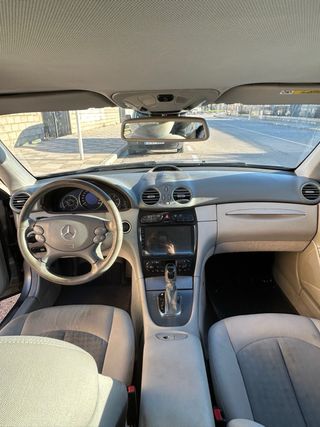 Mercedes-Benz  CLK 2004