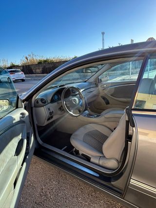 Mercedes-Benz  CLK 2004