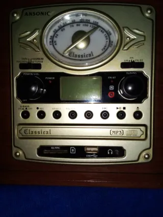 Equipo con Tocadiscos,casette CD,USB,SD