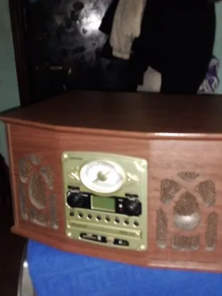 Equipo con Tocadiscos,casette CD,USB,SD