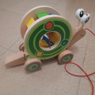 HAPE gioco legno Lumaca delle forme trainabile