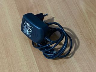 Teléfono Alcatel OT-223