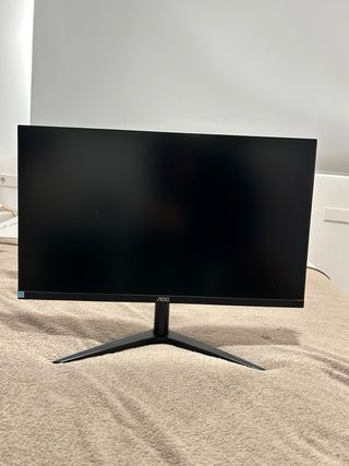 Monitor AOC + Tastiera e Mouse da Gaming