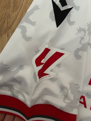 Camiseta Macron Cultural Leonesa Talla L