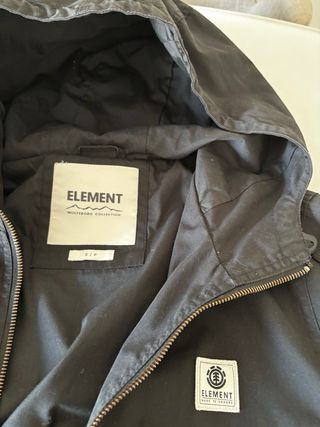 Cazadora ELEMENT negra