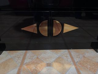 Mueble de salón negro con cristal. Precioso