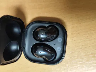 Auriculares Samsung Galaxy Buds Live Negros
