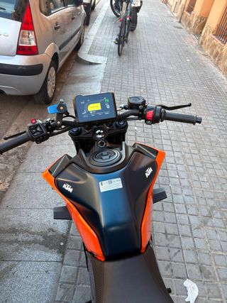 KTM DUKE 125 2024