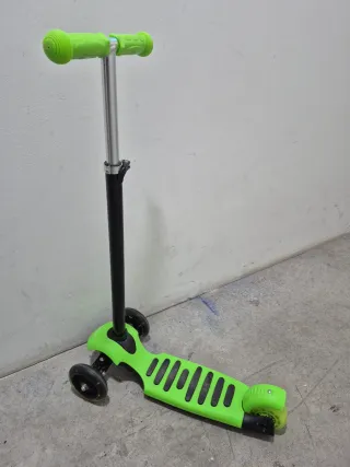 Patinete infantil 3 ruedas verde