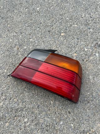 Piloto trasero derecho BMW E36 berlina