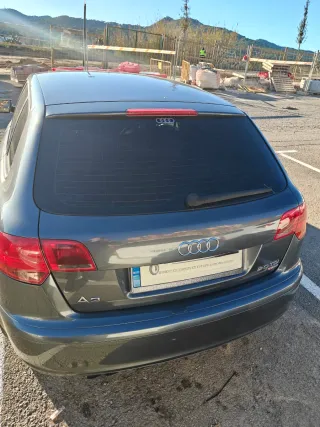 Audi A3 2.0 TDI 140 Ambiente 3p DSG6 DPF