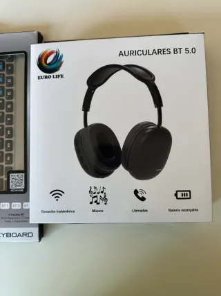 Tastiera wireless e cuffie Bluetooth